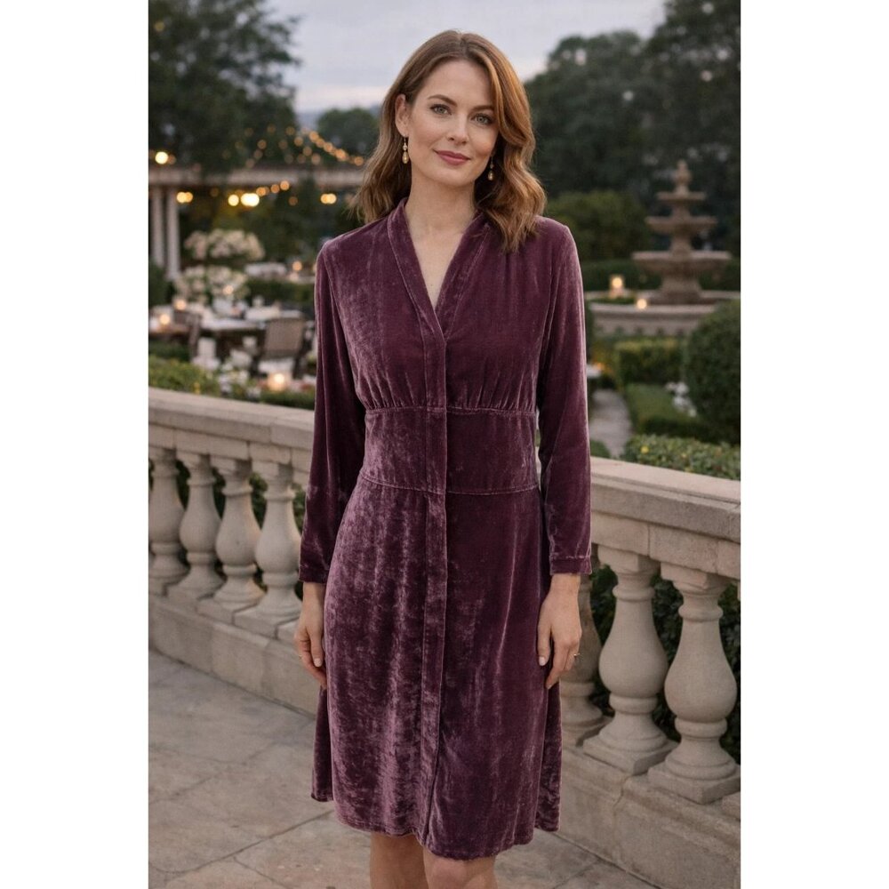 J Jill Crushed Velvet  Duster Dress size 4, Purple 10 hidden buttons